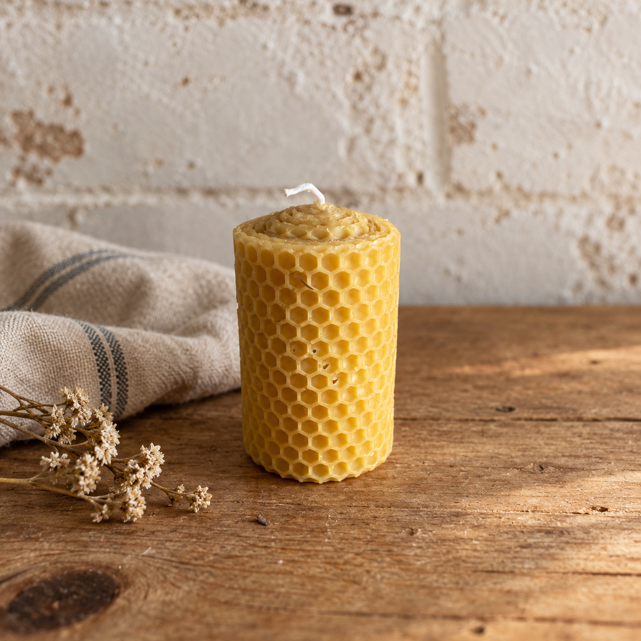 Cross Bank Beeswax Candle No. 8