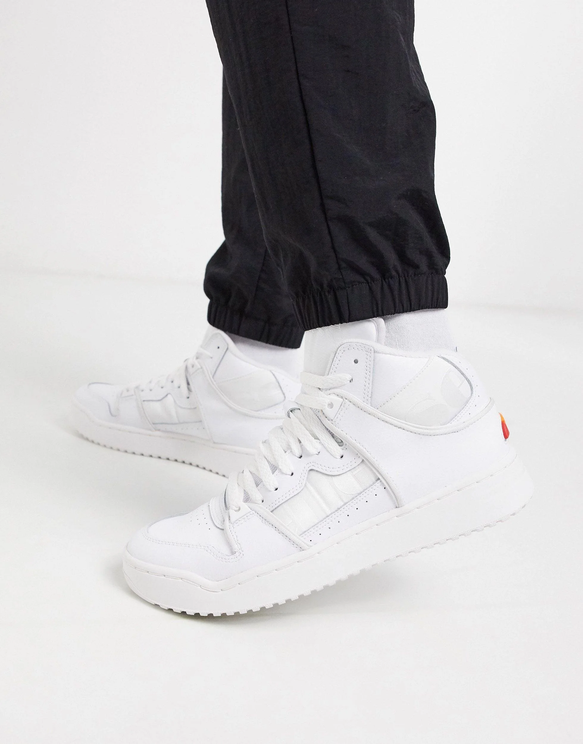 ellesse-White-Assist-High-Top-Leather-Sneakers-3.jpeg