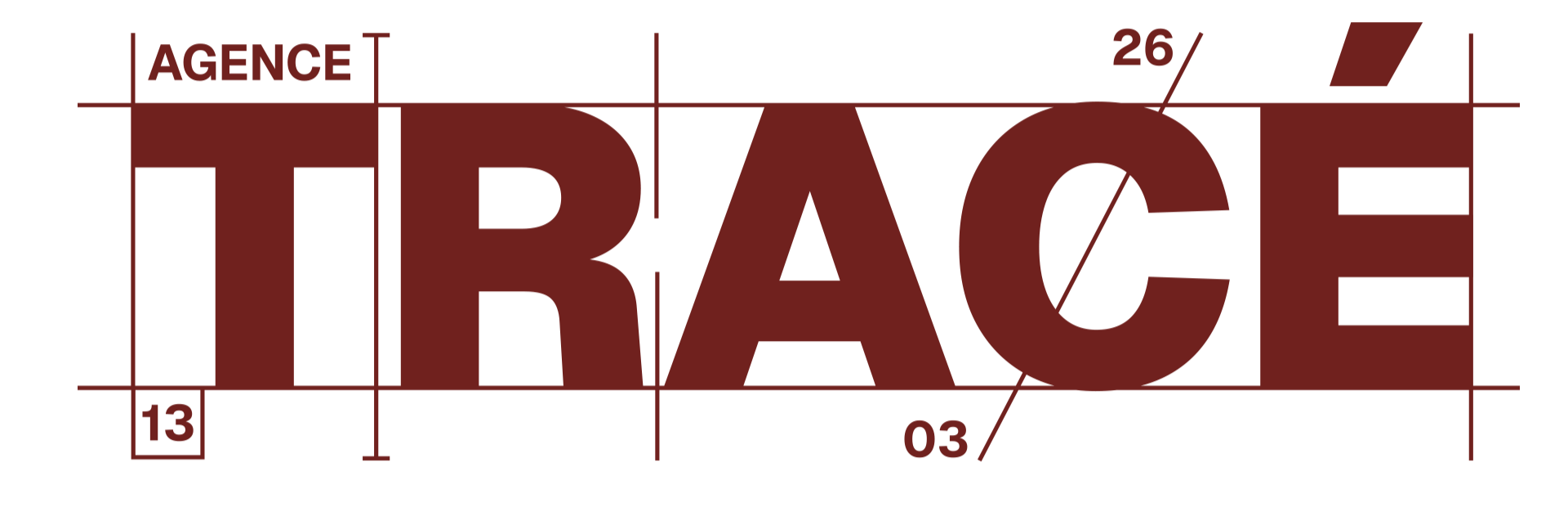 Logo de l'agence Tracé, ecrit en rouge bordeau. Le logo utilise des tracés de l'architecture d'intérieur pour symboliser la réflexion, l'harmonie, le dessin caché derrière tout projet de rénovation d'intérieur.