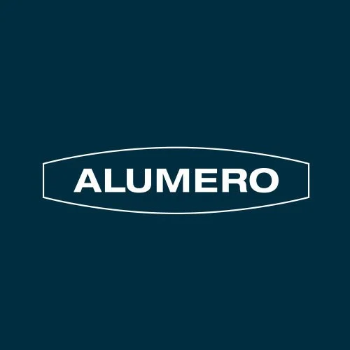 Logo mit dem Text 'ALUMERO' auf dunklem Hintergrund.