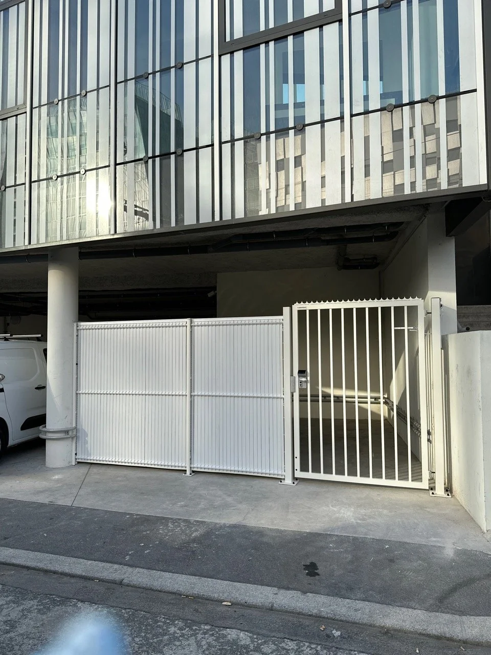 Pose d'une clôture zone déchets