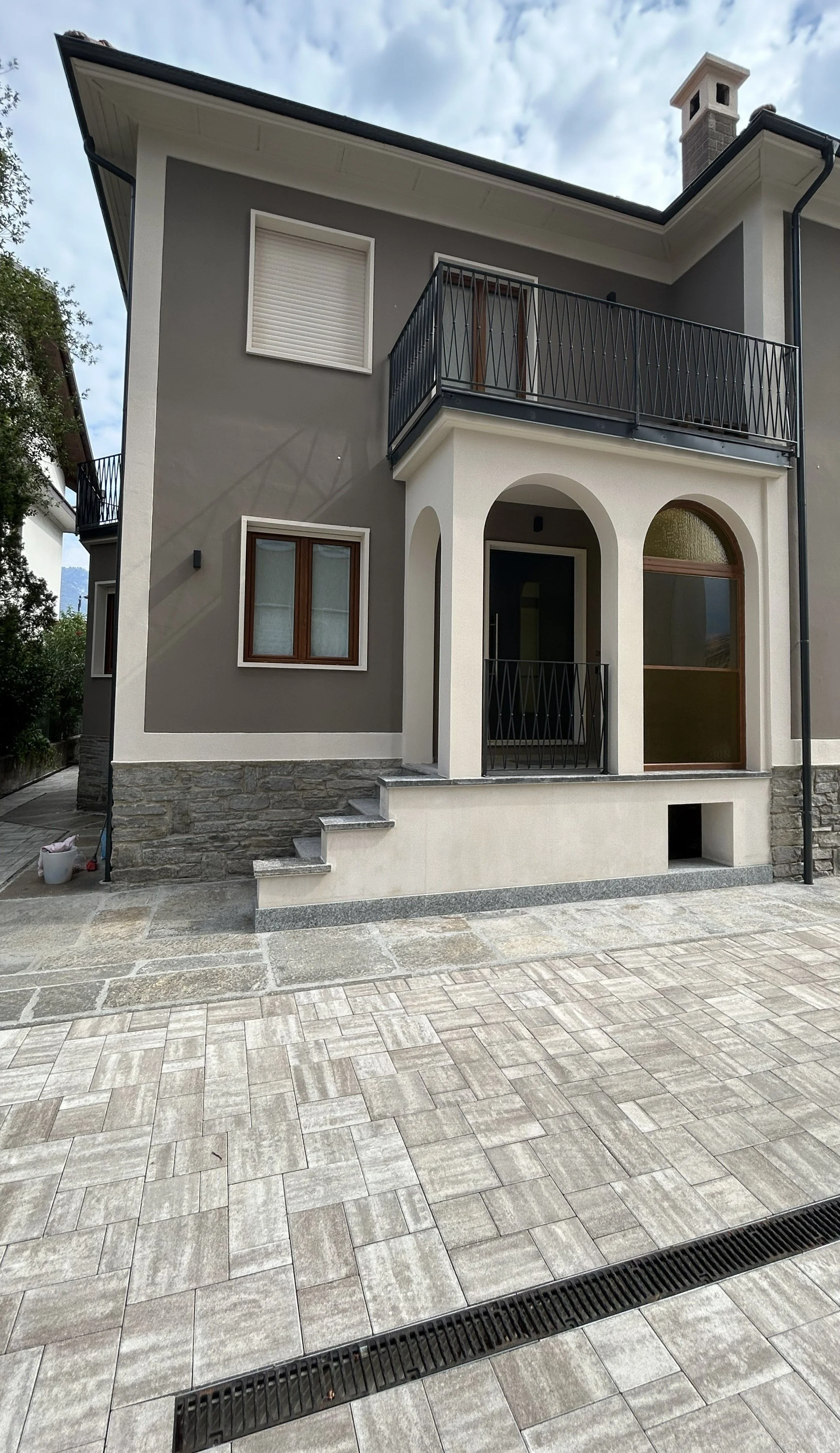 4_EXT_PORTICO_B.jpg