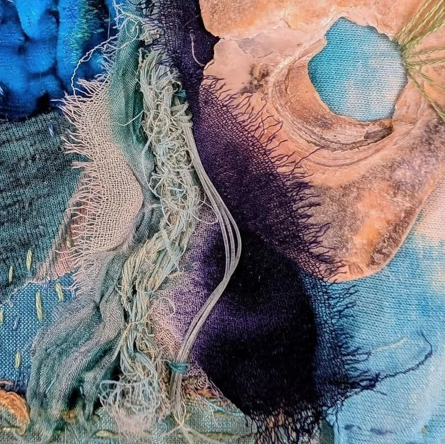 echo-nautica-iv-textile-art-(2)-13451-p.jpg