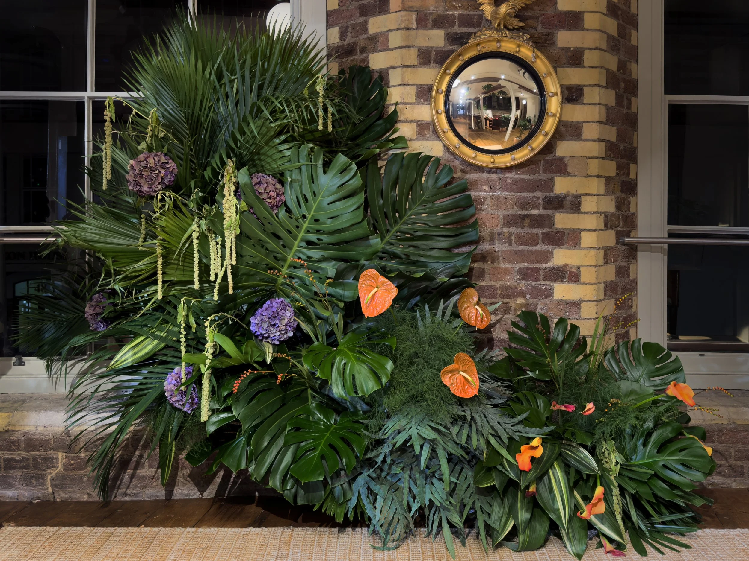 Tropical flowers by Lorelle Mykoo, Fluerelly