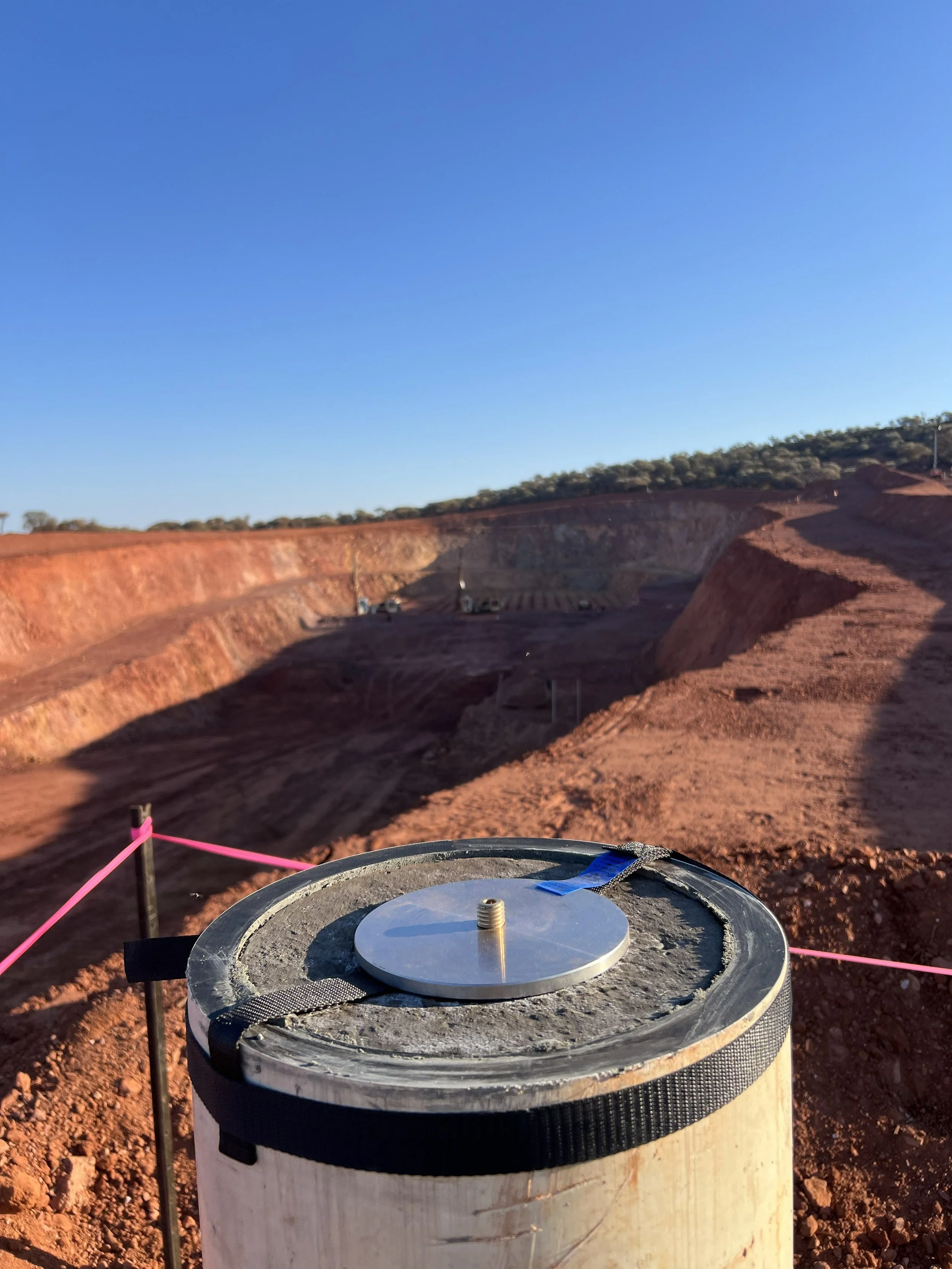 Project Services - Boxcut development and open pit mining.