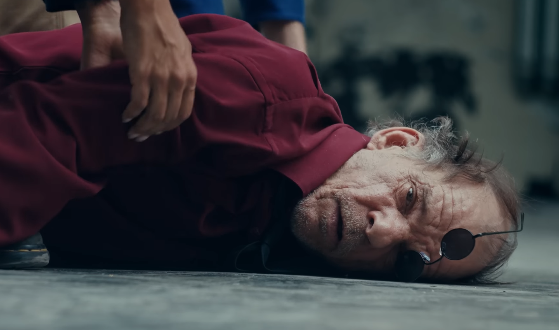 Music Vidéo - Feu! Chatterton "Ecran Total" - Réal: Pierre Saba-Aris - Prod: Pélican 