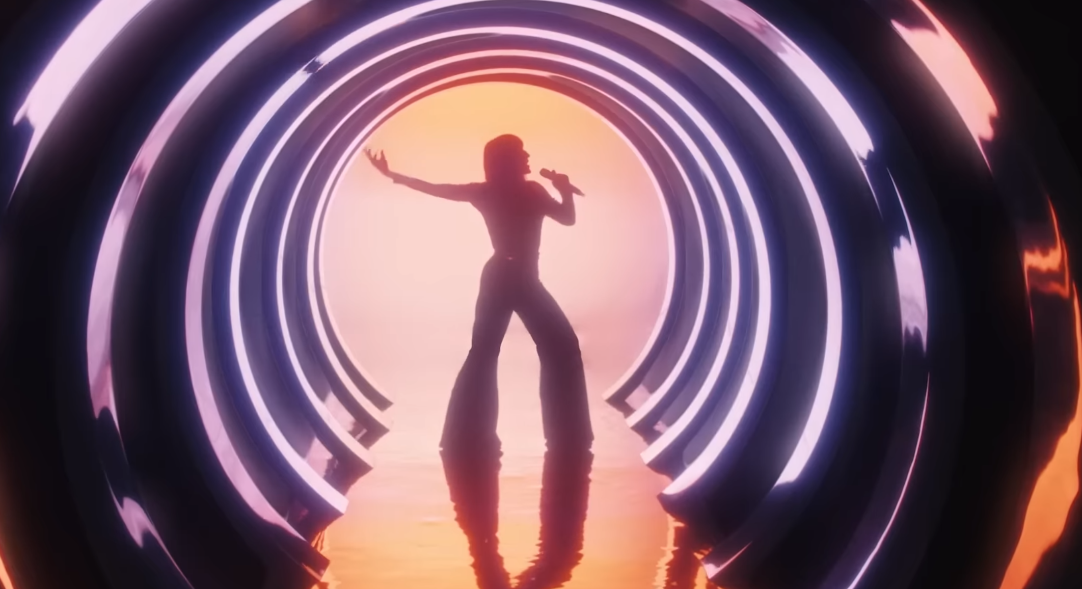 Music Video - Juliette Armanet "Qu'importe" - Réal: Thibault Théodore - Prod: Ever Paris  