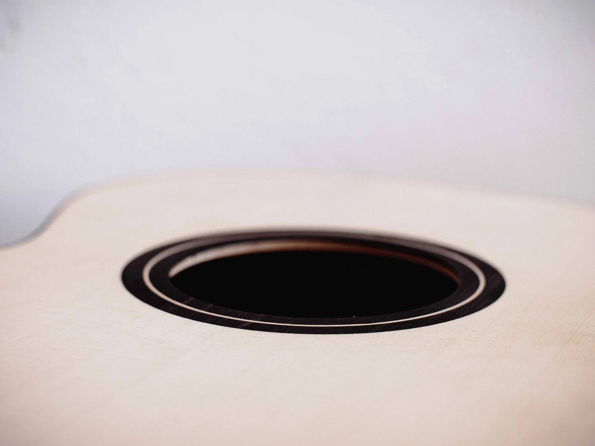 Always in the making. Velasco Guitars is now online &mdash; handmade acoustic guitars, repairs, and a look into the process behind the work.

The site covers the two guitars I'm currently building &mdash; the D&aacute;da and the L&oacute;, both inspi