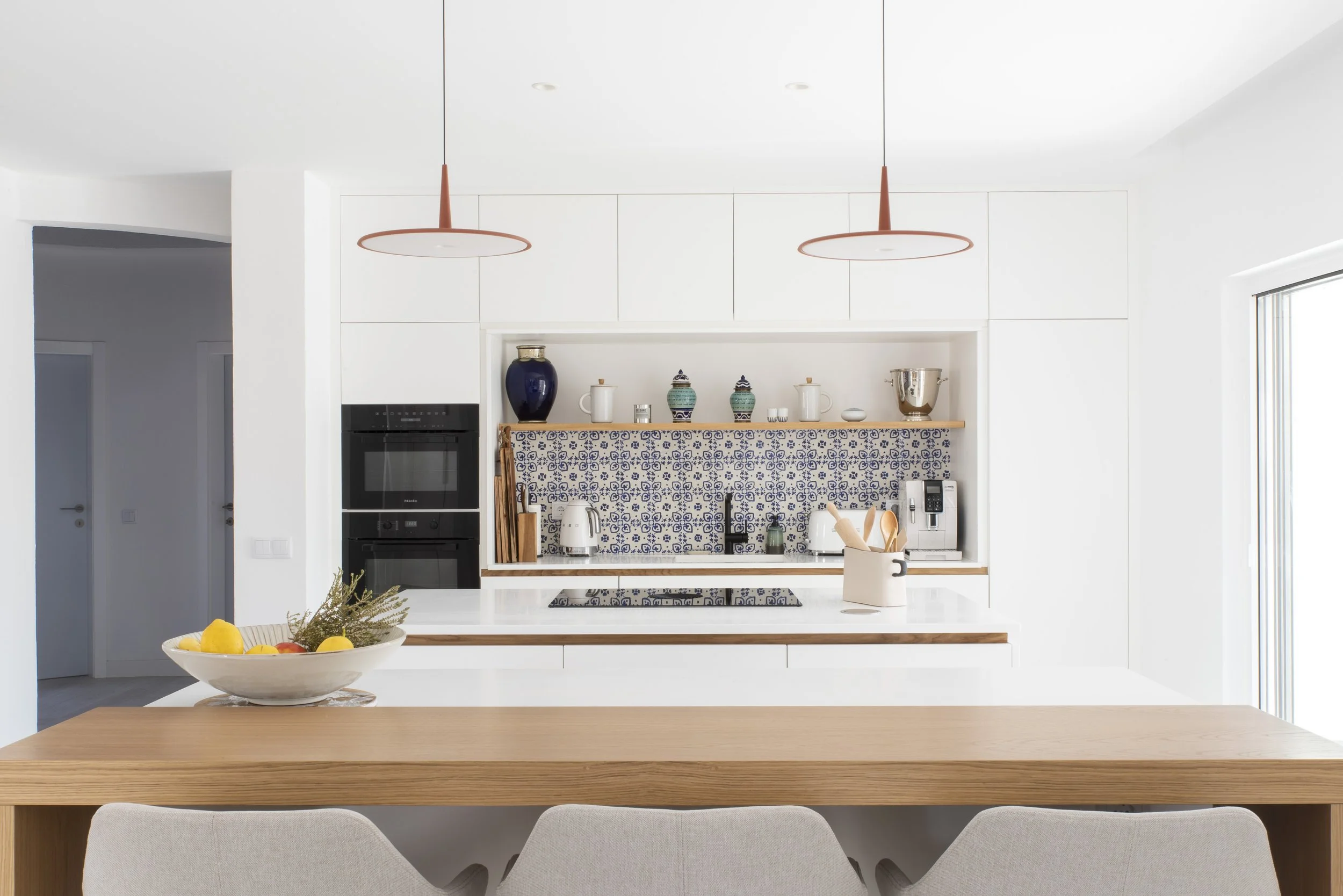 LF-VILA MIRAMAR_KITCHEN_03.jpg
