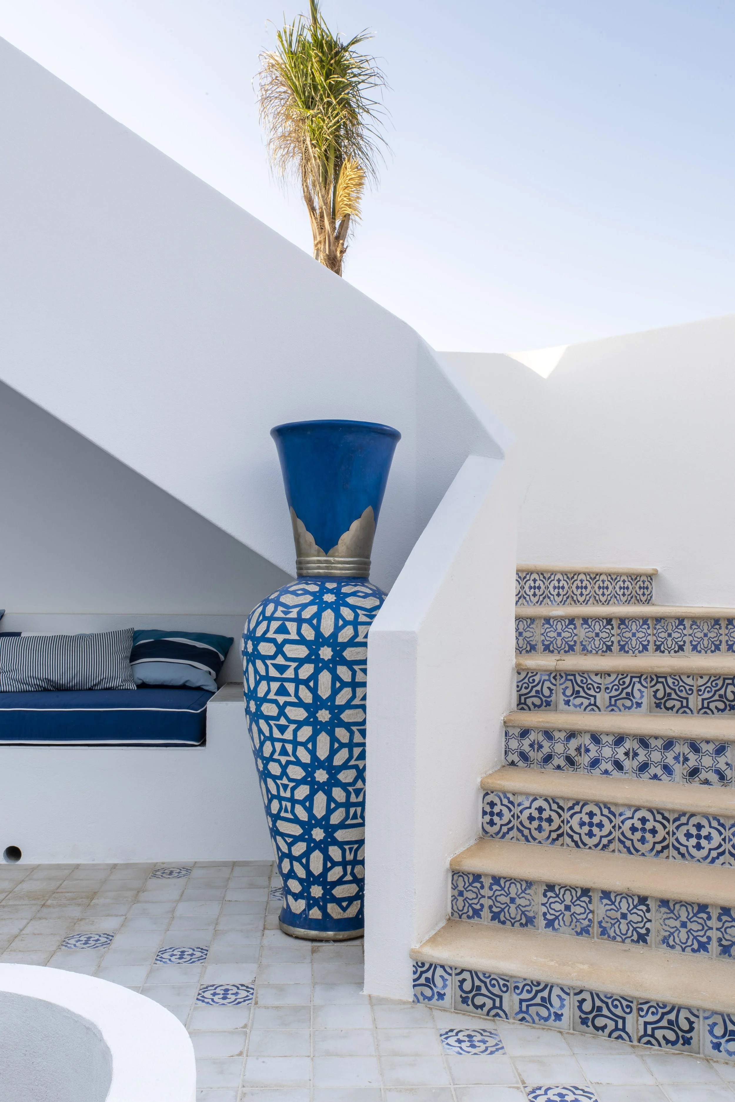 LF-VILA MIRAMAR_PATIO_02.jpg