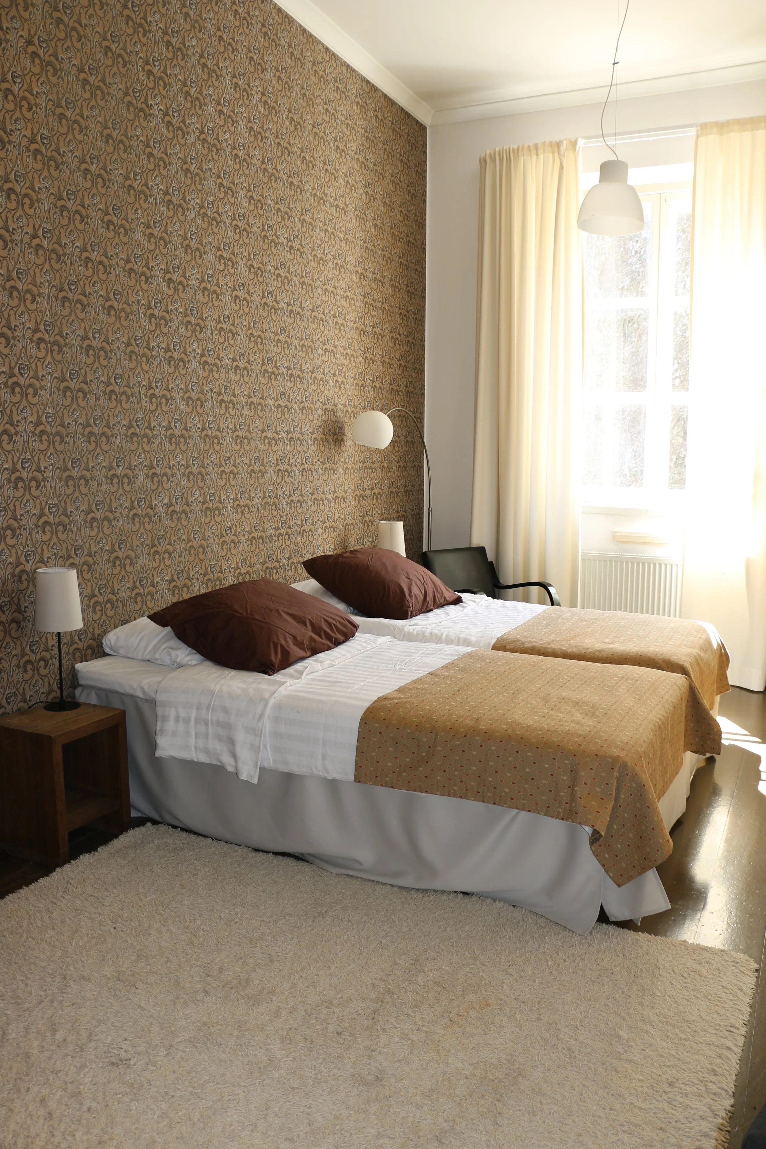 2 hengen standard huone