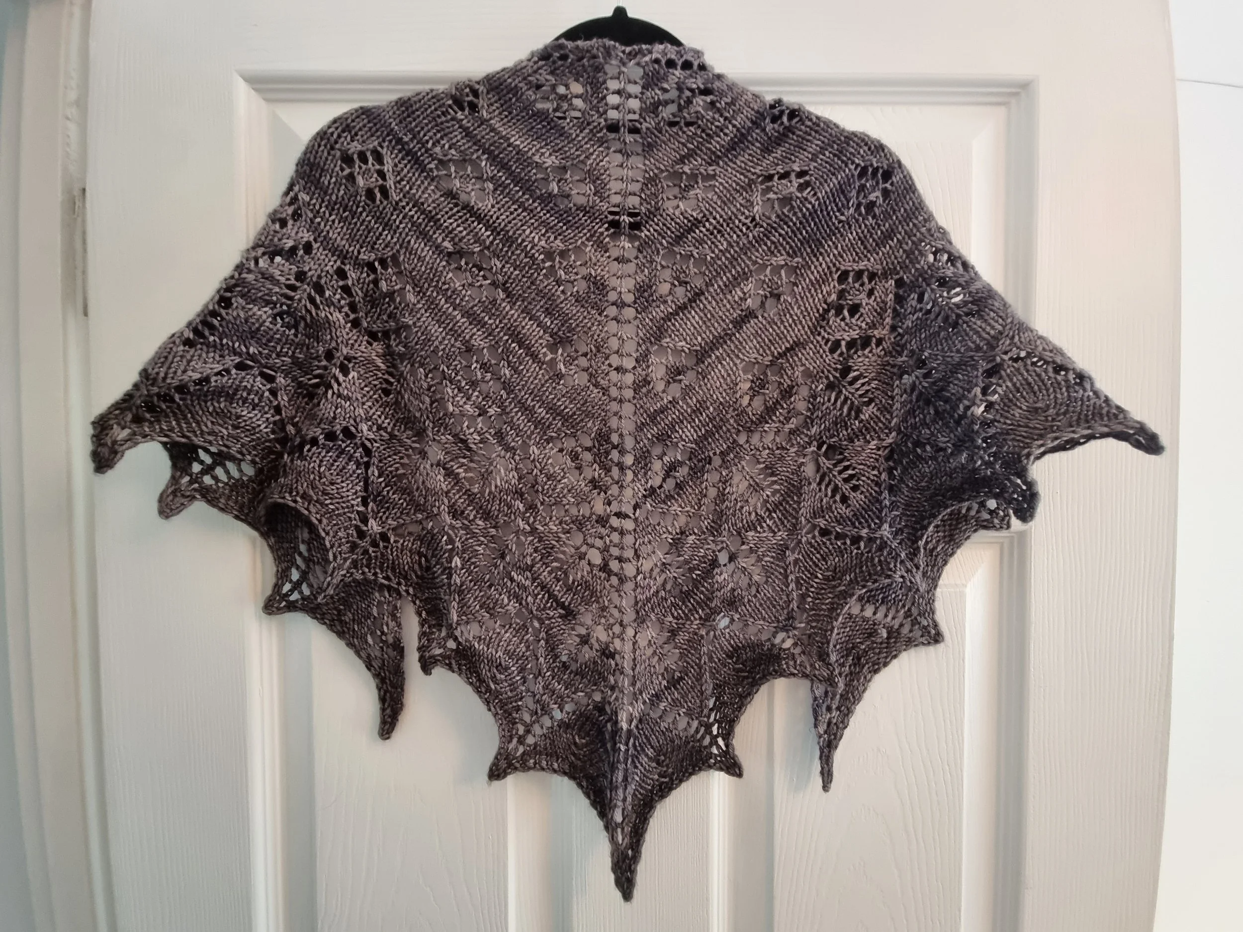 Pattern: Ashton Shawlette by Dee O'Keefe, knitted in Malabrigo Rios merino yarn.