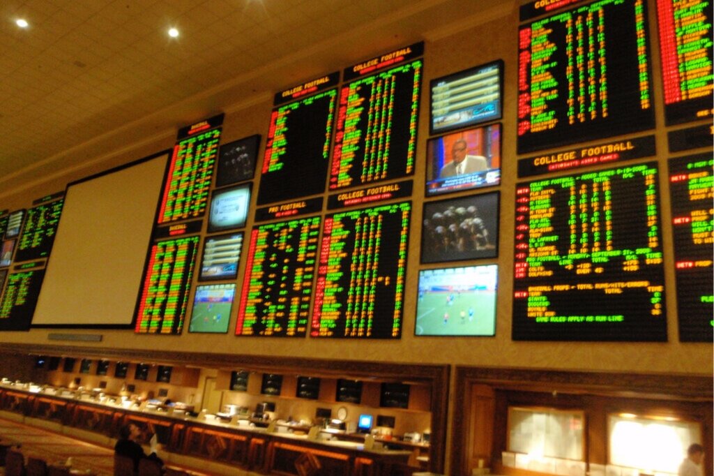 New Carroll Poll: Legalized Sports Betting