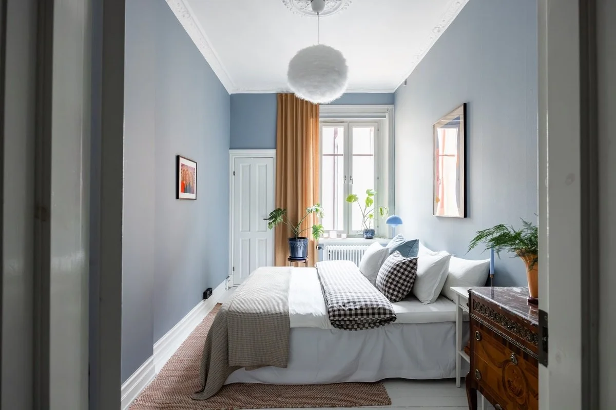 V&auml;lkommen till Chalmersgatan 25B, en f&auml;rgglad sekelskiftestv&aring;a i Lorensberg! 
Visning nu p&aring; s&ouml;ndag 👀🔑✨👋🏽 

Jazmine Ohgami || @erikolssongoteborg 

📷 @fotograf.victor.falk
