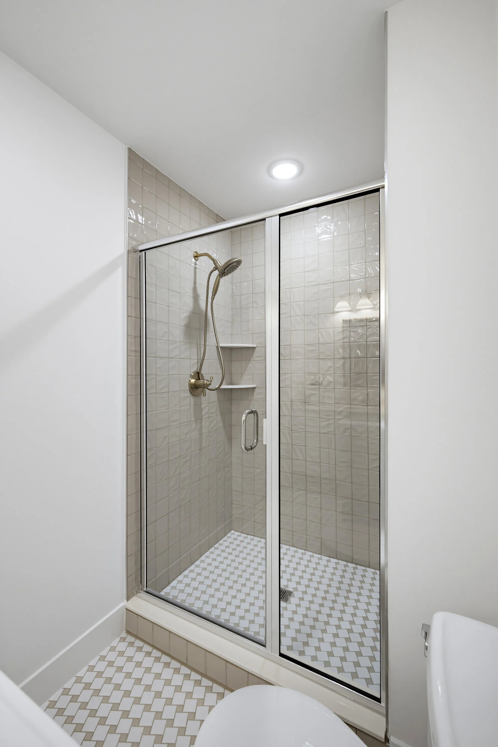 1055 E Avon-73.jpg