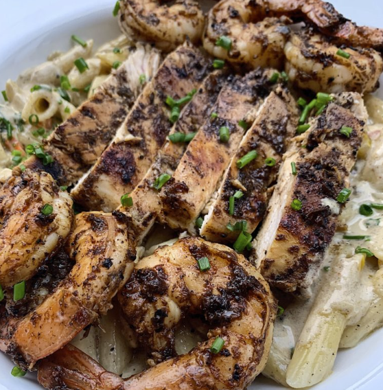Alfredo Seafood Pasta
