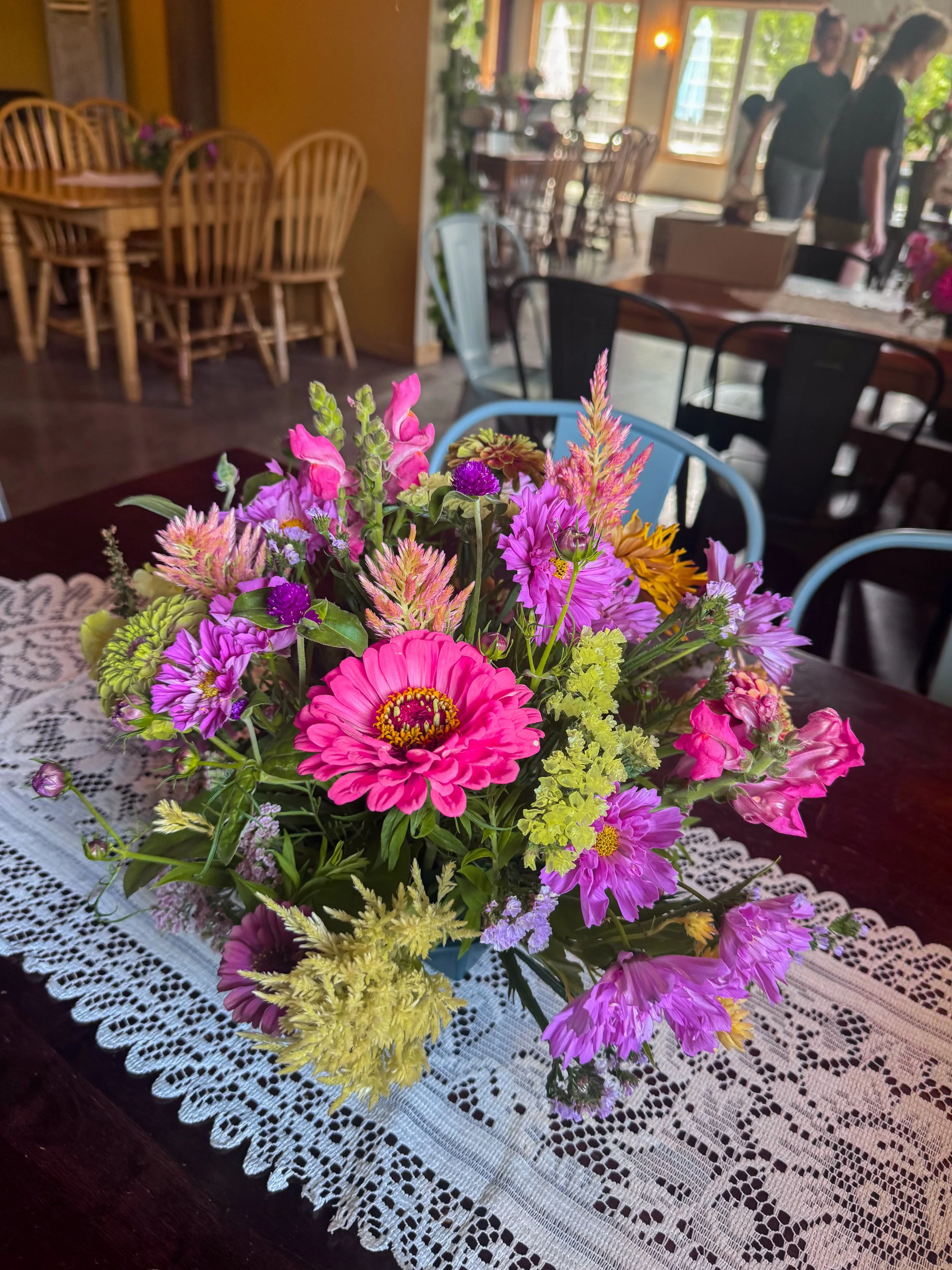 Romantic summer wedding floral centerpiece by a Loudonville, Ohio wedding florist