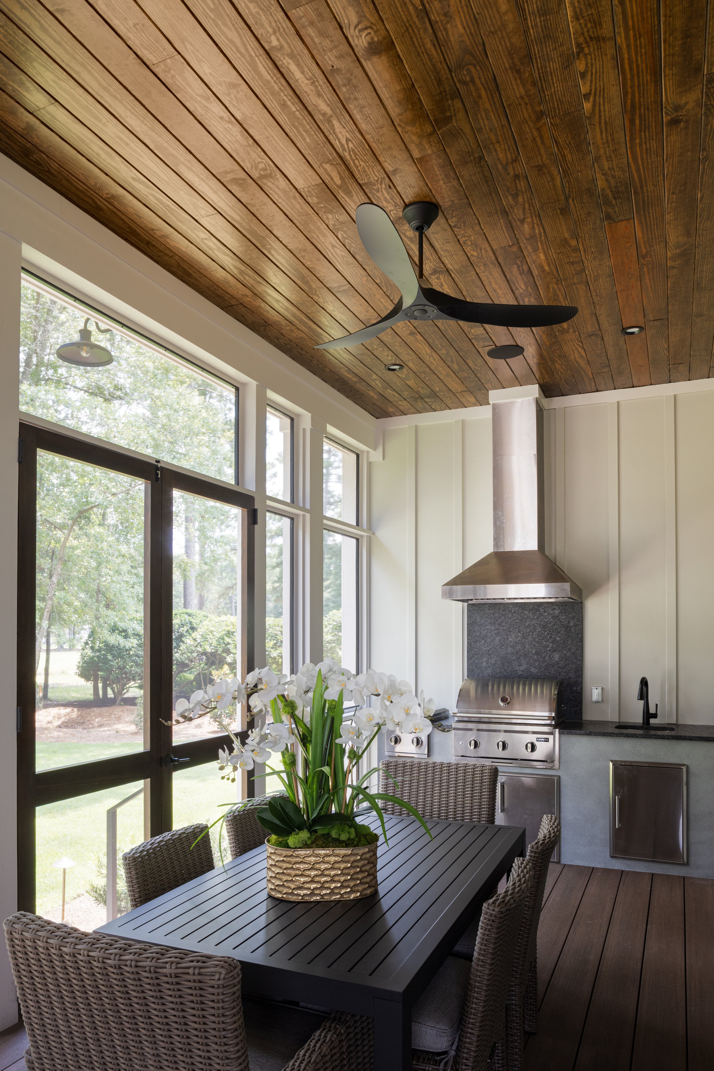 23 Gregory Neck Furnished008.jpg
