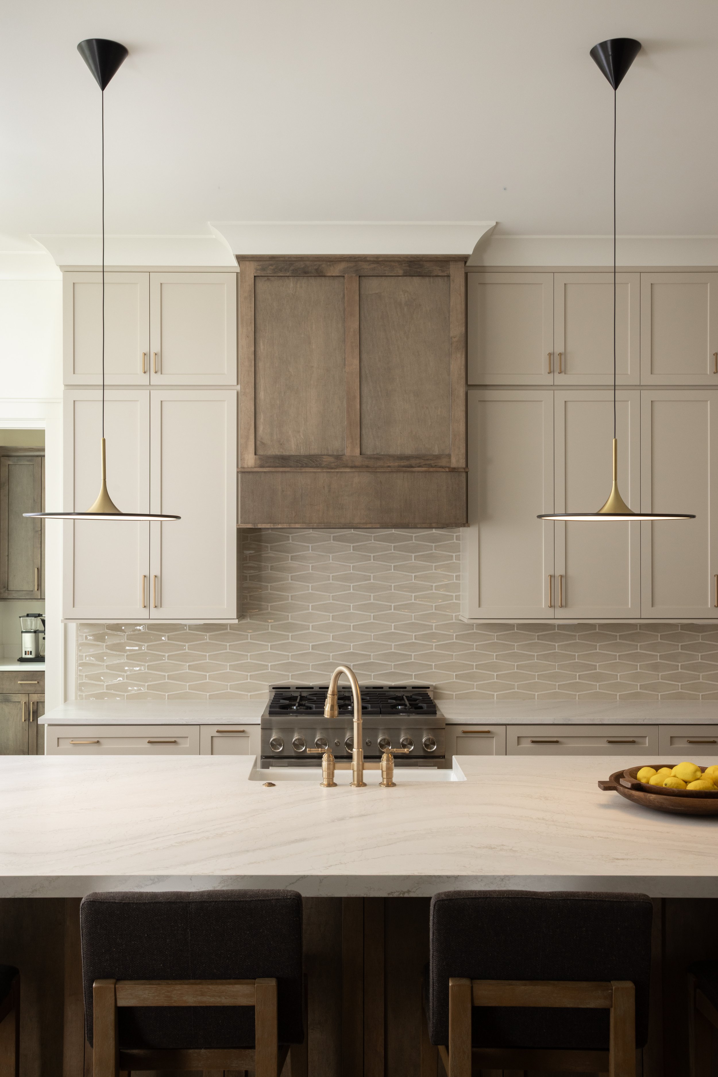 23 Gregory Neck Furnished003.jpg