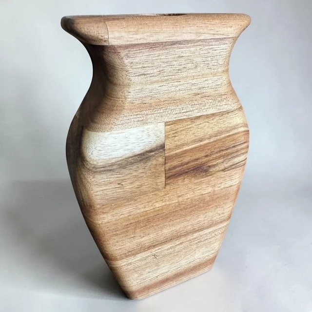 Vase 11.jpeg