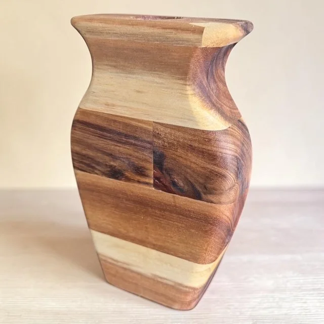 Vase 10.jpeg