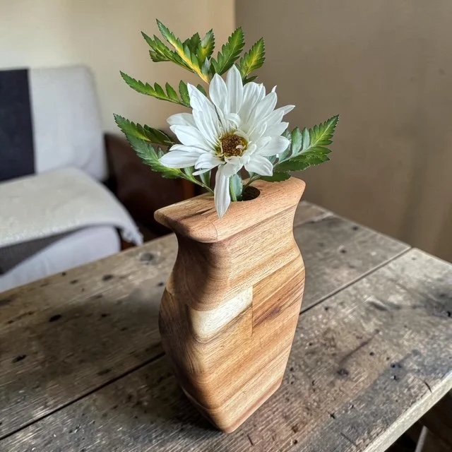 Vase 8.jpeg