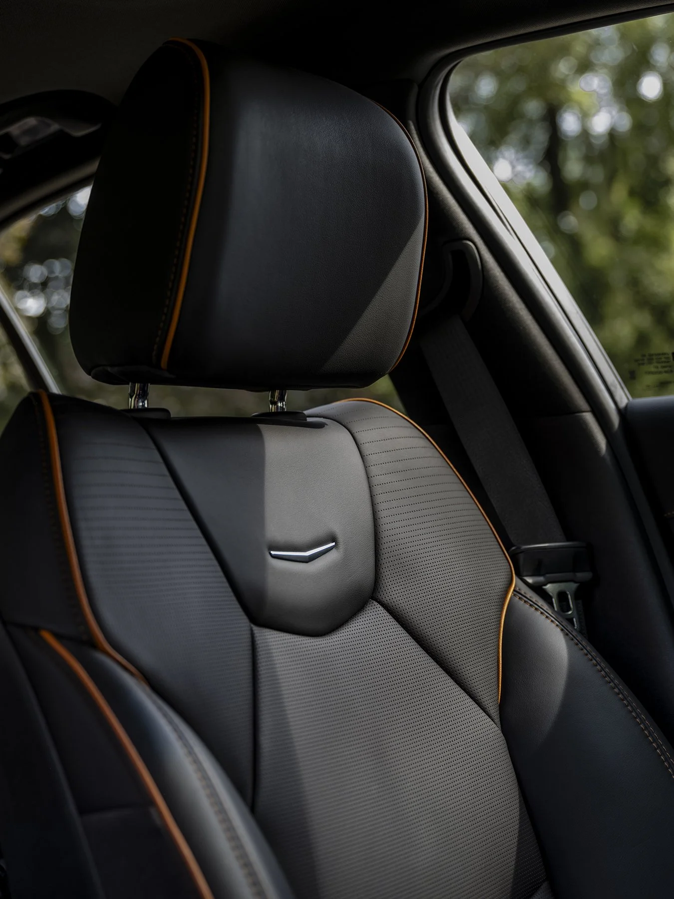 Cadillac CT4 Interior series for site_.jpg
