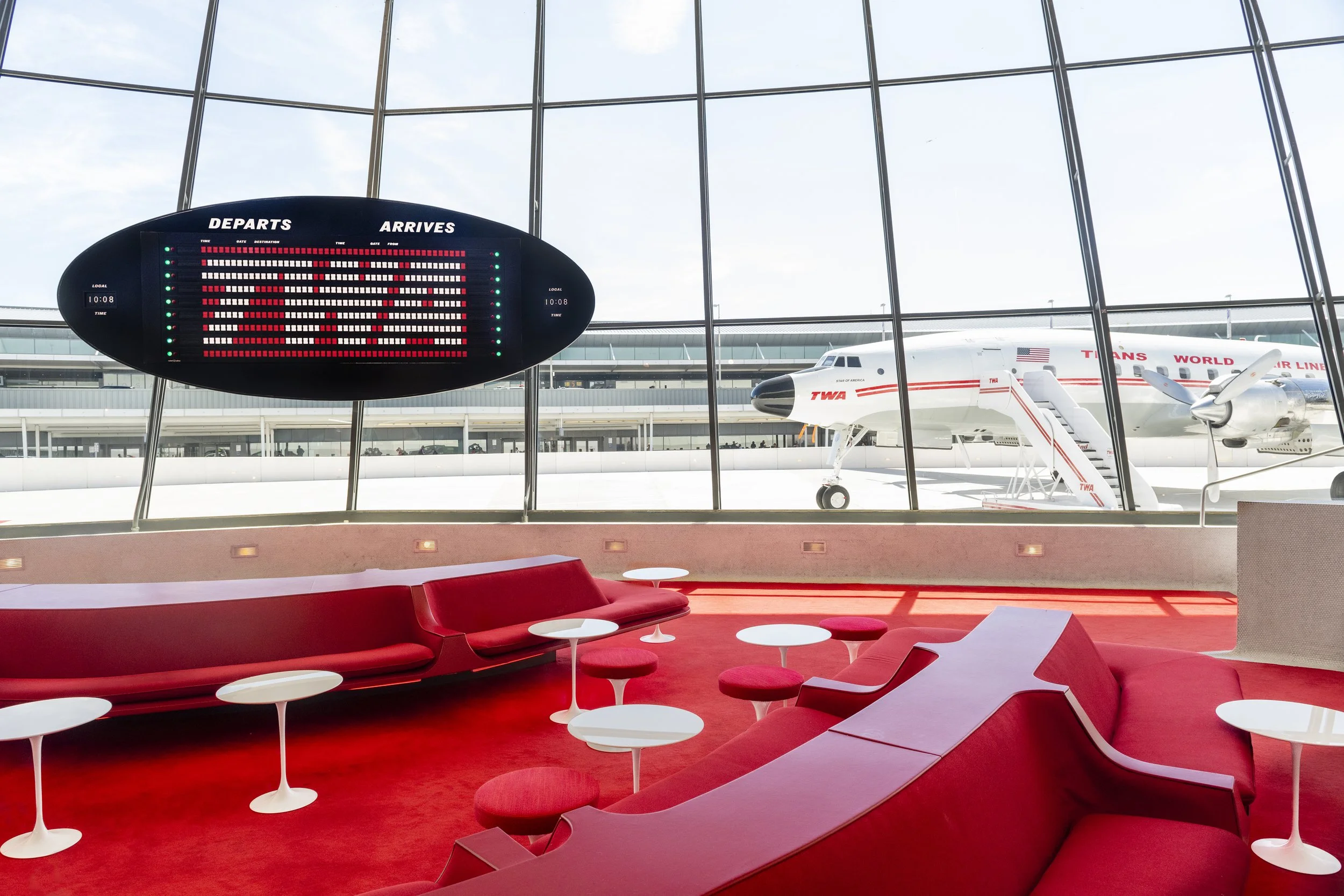 TWA lounge interior design mid century modern.jpg