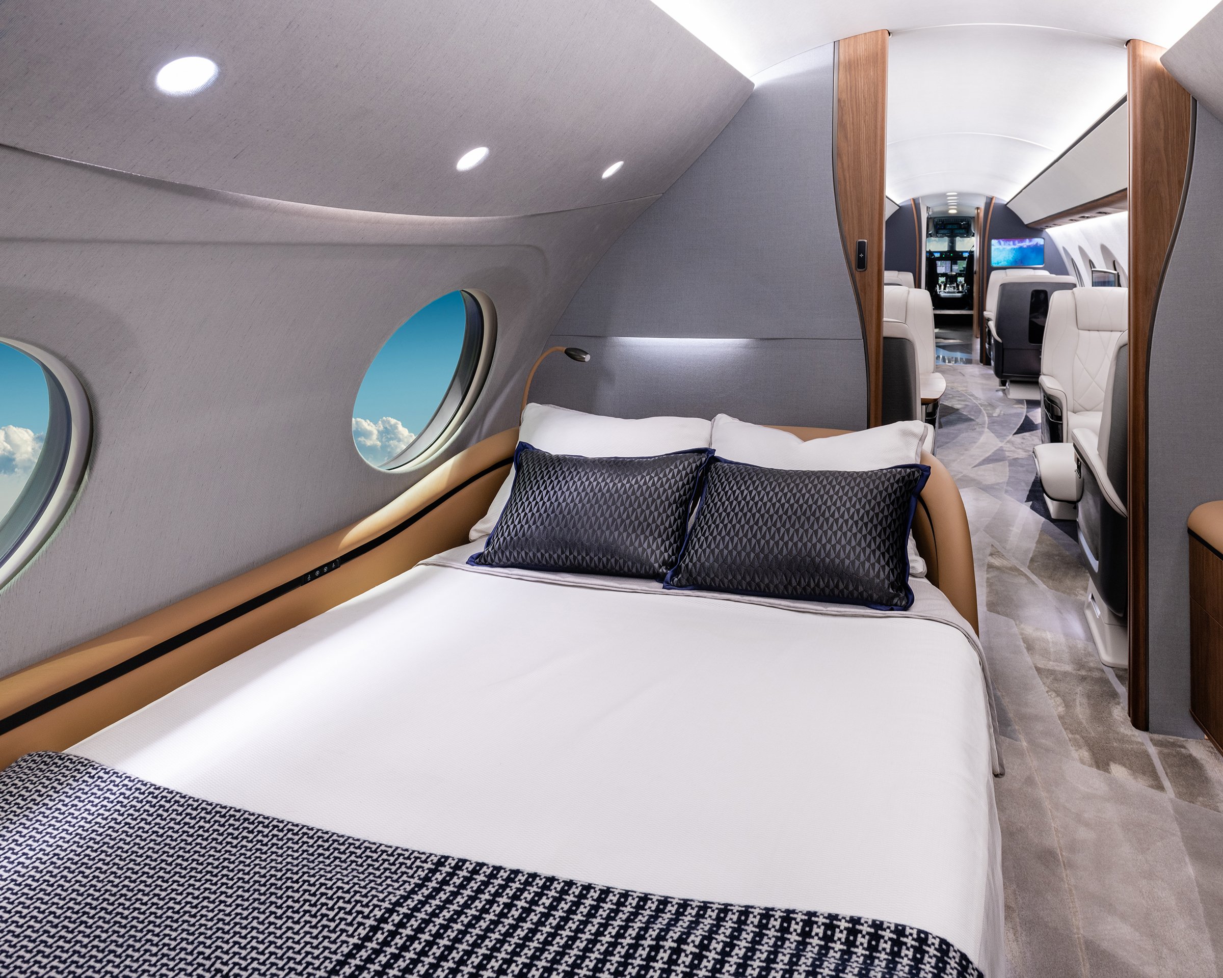 Gulfstream G700 Bed Cruising Altitude Window.jpg