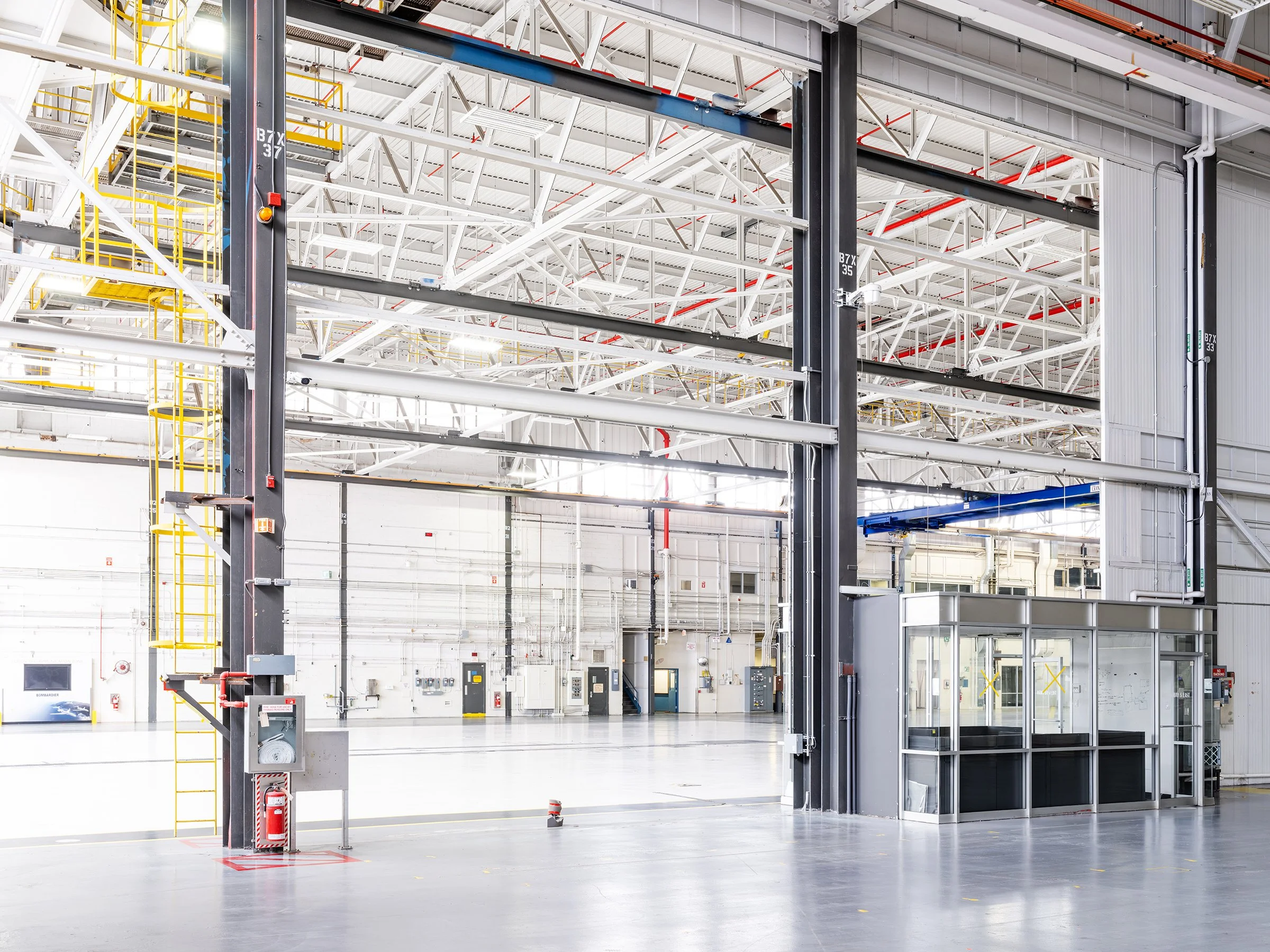 Bombardier Deliverables Hangar-3_lowres.jpg