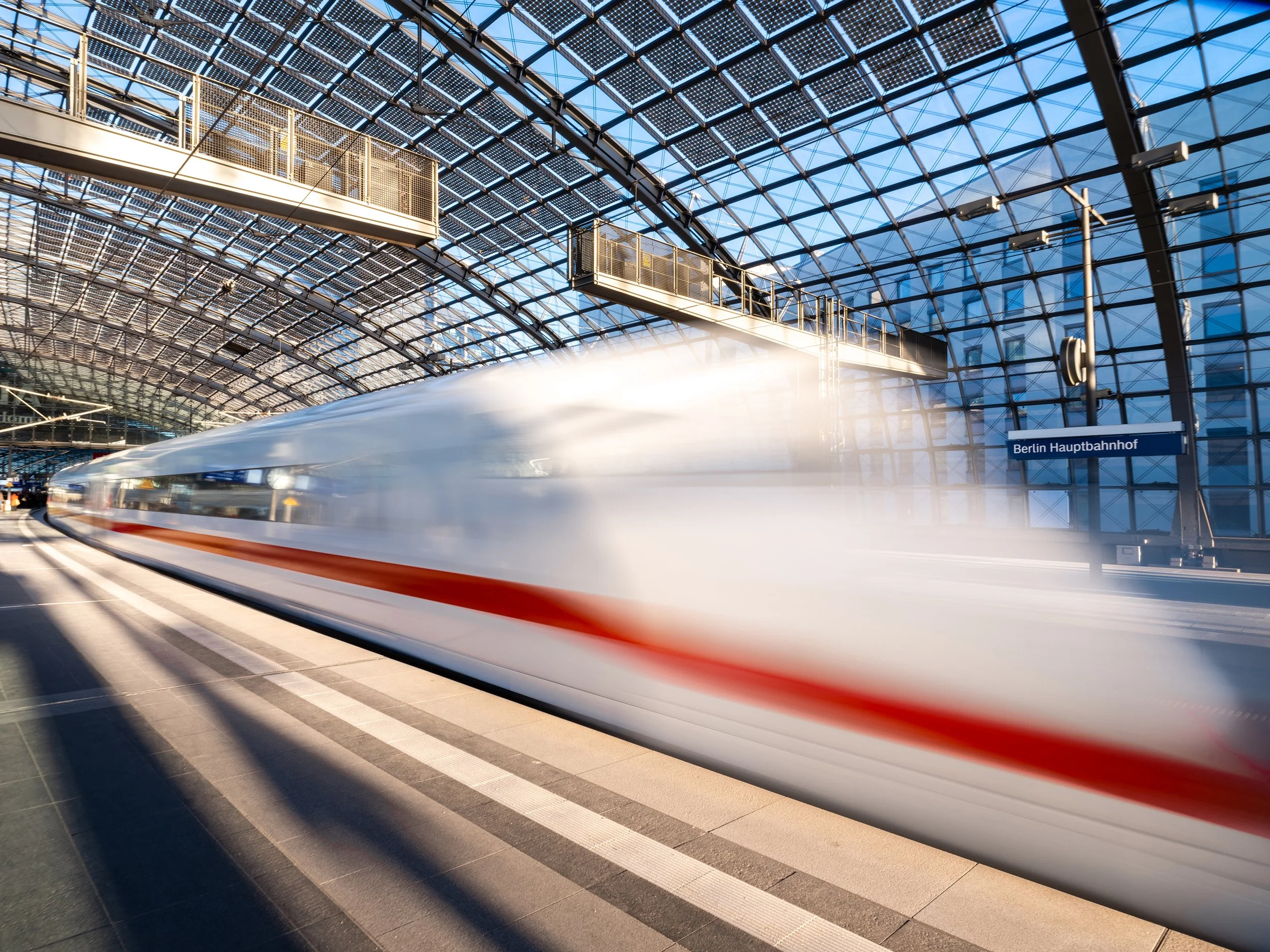 LairdKay_Transport Berlin Blur ICE for site (1).jpg