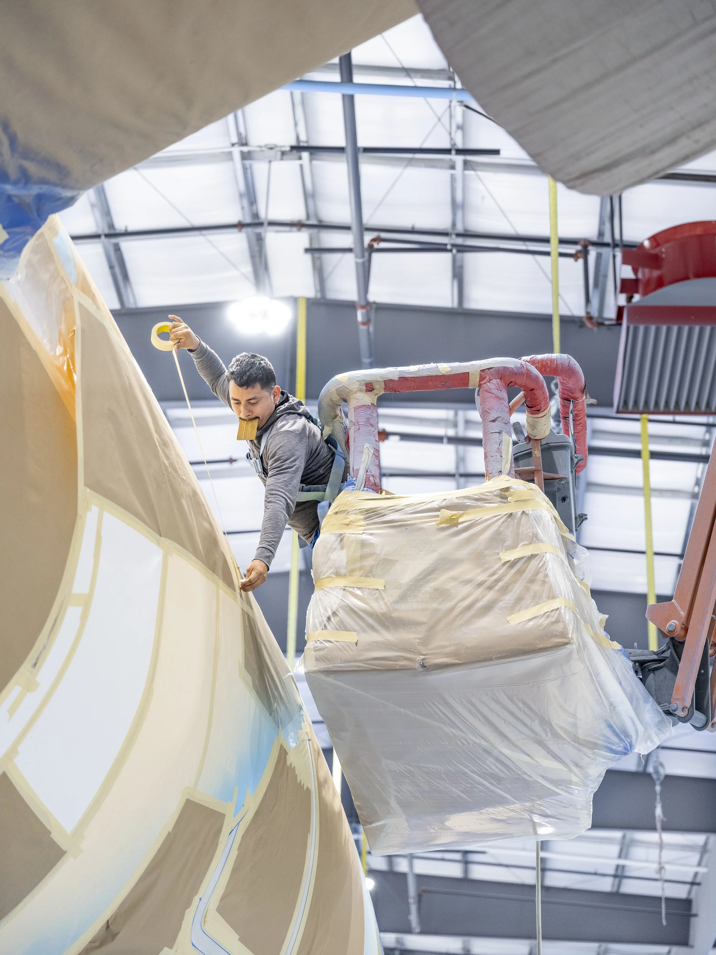JetBlue a320 paintshop portraits-9.jpg