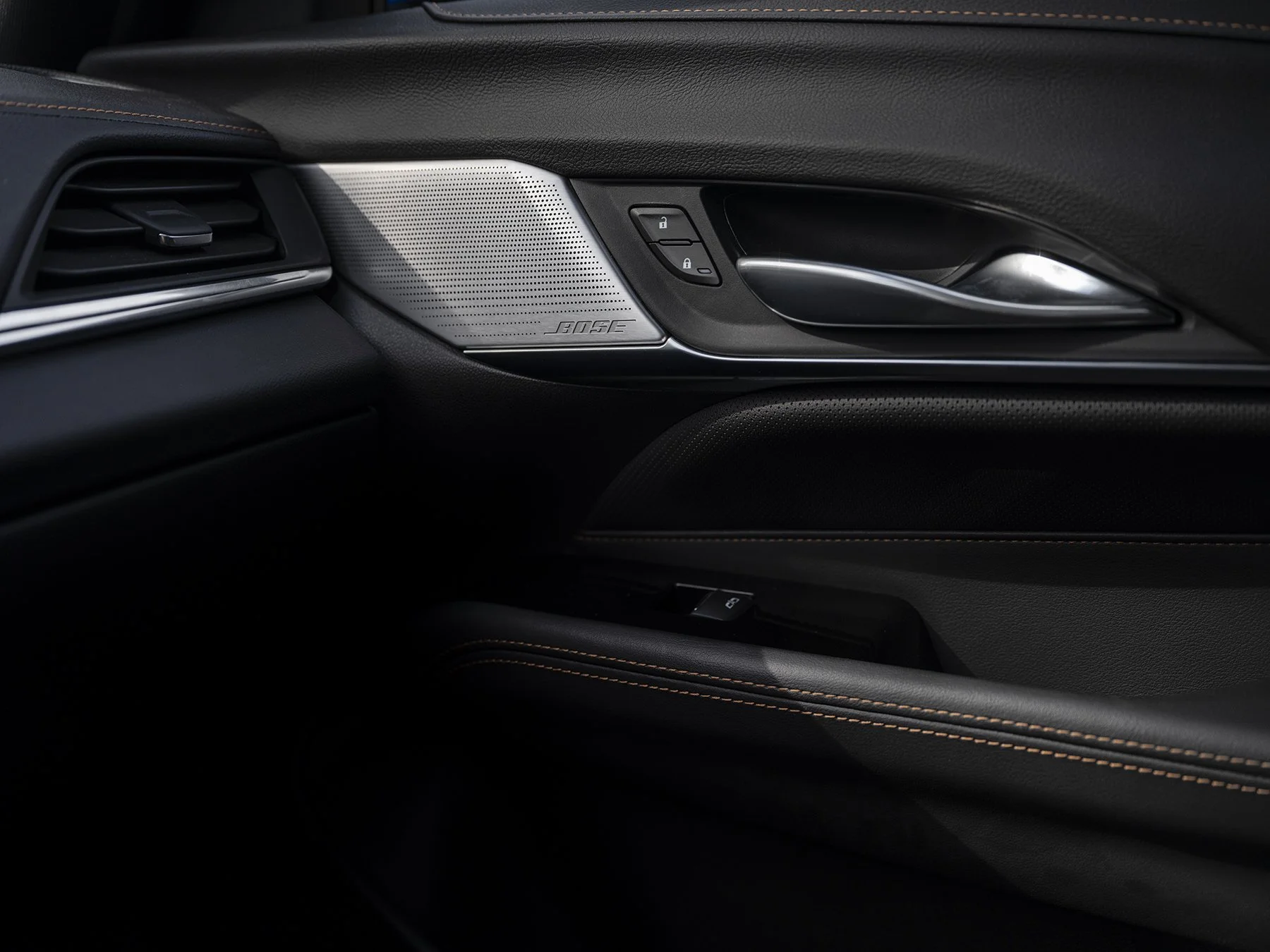 Cadillac CT4 Interior series-2 for site_.jpg