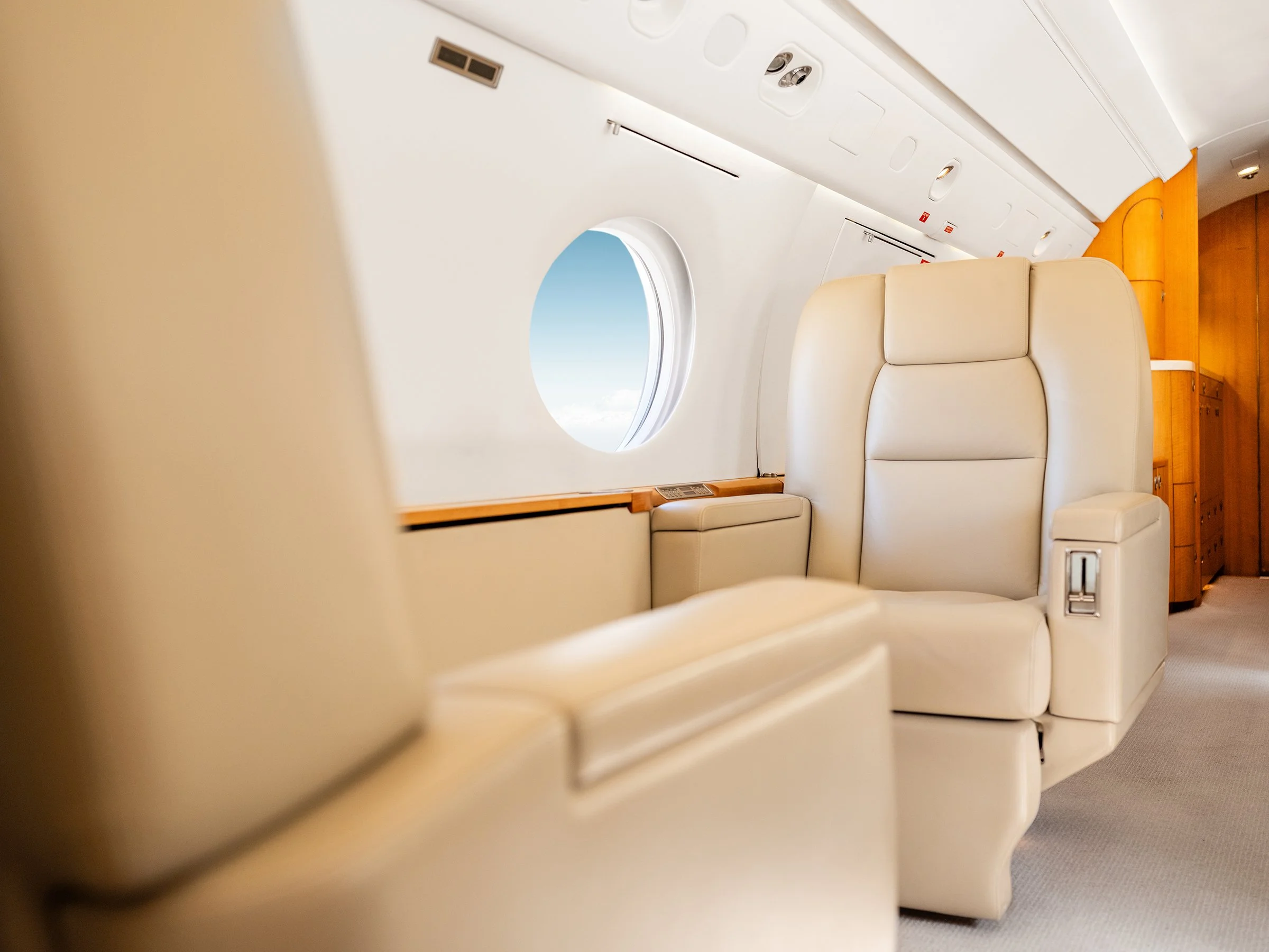 Clay Lacy Gulfstream Interior 1.jpg