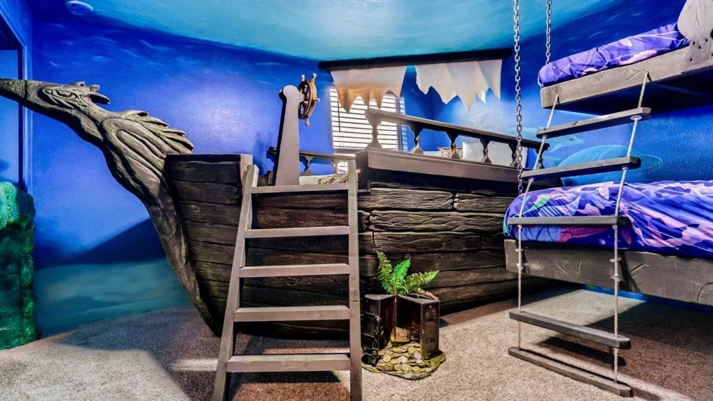 472ndFloorBedroom_1.jpg