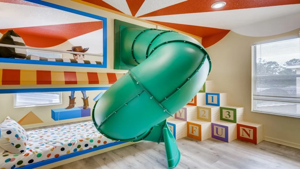 352ndFloorBedroom.jpg