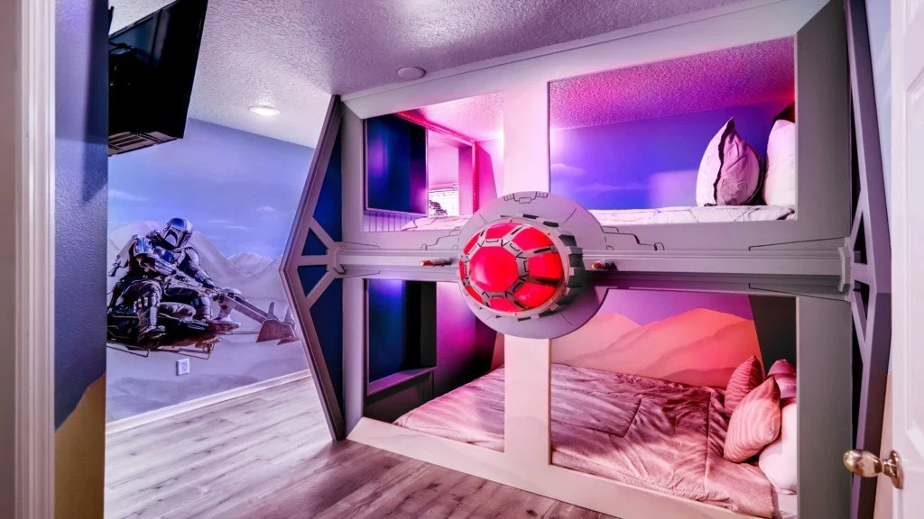 392ndFloorBedroom(1).jpg