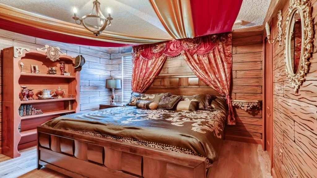 392ndFloorBedroom.jpg