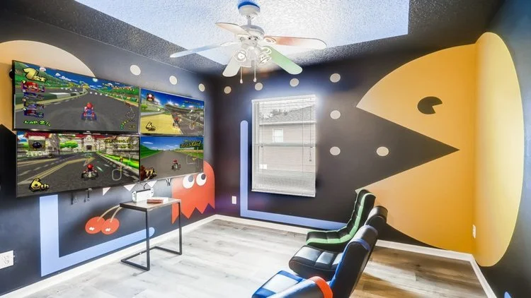 422ndFloorBedroom.jpg