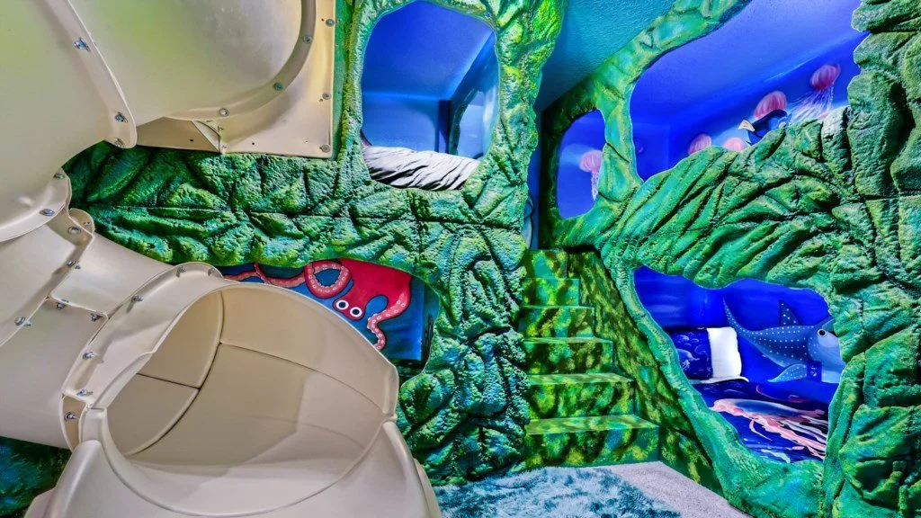 412ndFloorBedroom.jpg