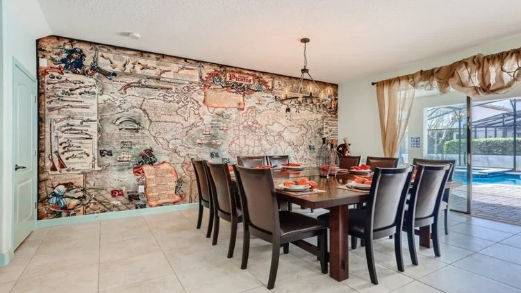 05DiningRoom.jpg