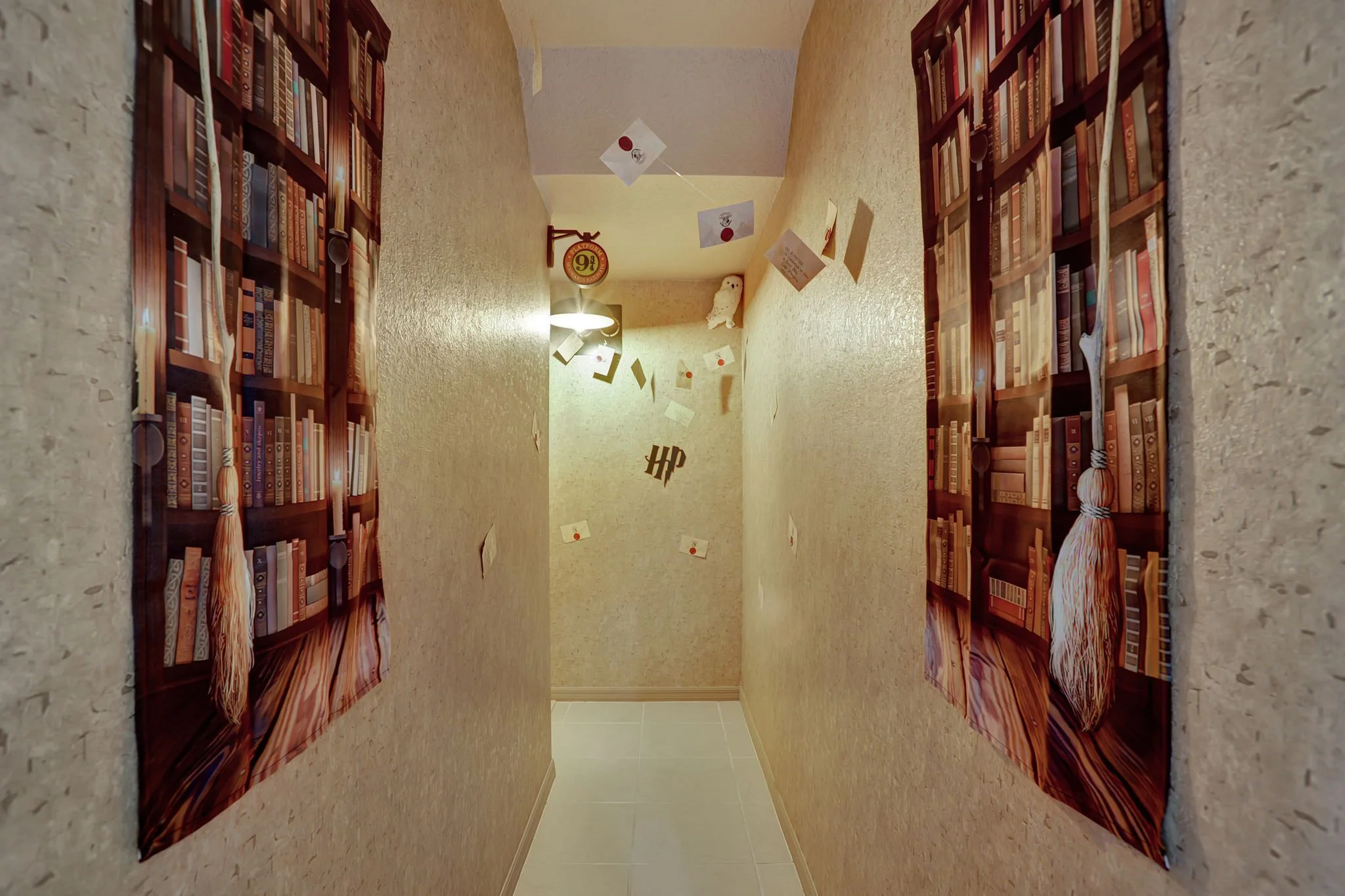 1-HarrysBedroom.jpg