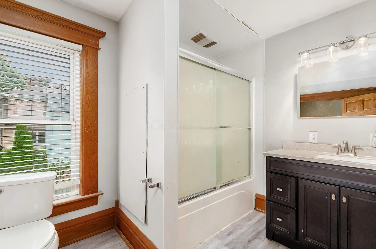Second Floor Bath.webp