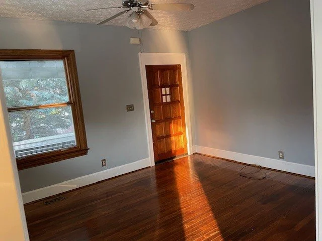 Living Room 2.jpg