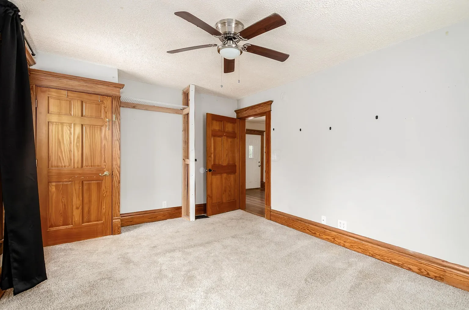 Bedroom 2 Closet.webp