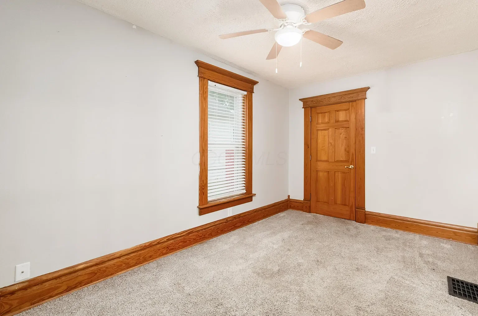 Bedroom 1 Closet.webp