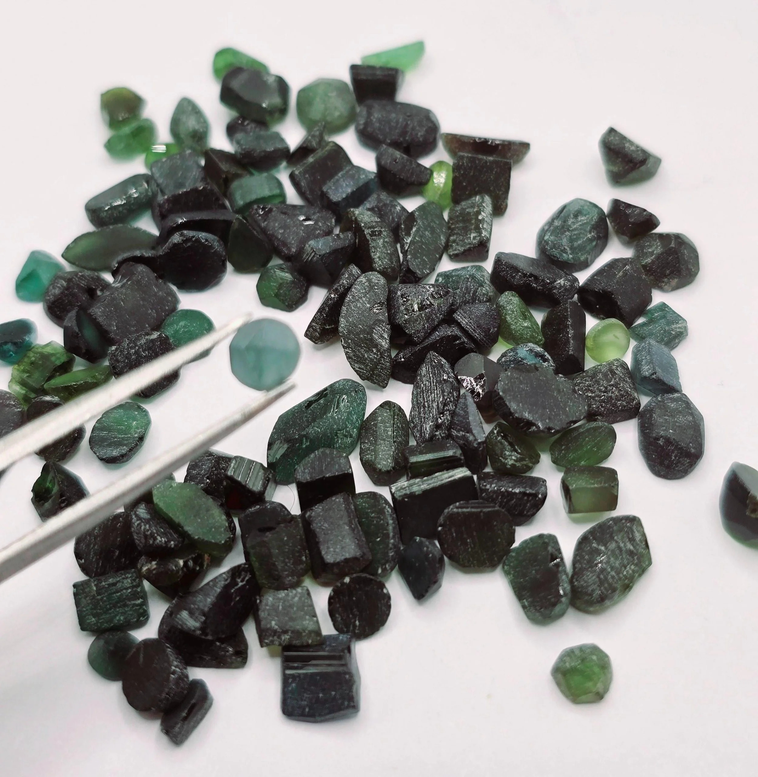 Set of preform Tourmaline 68.00 carats ( Preform Facetting raw )