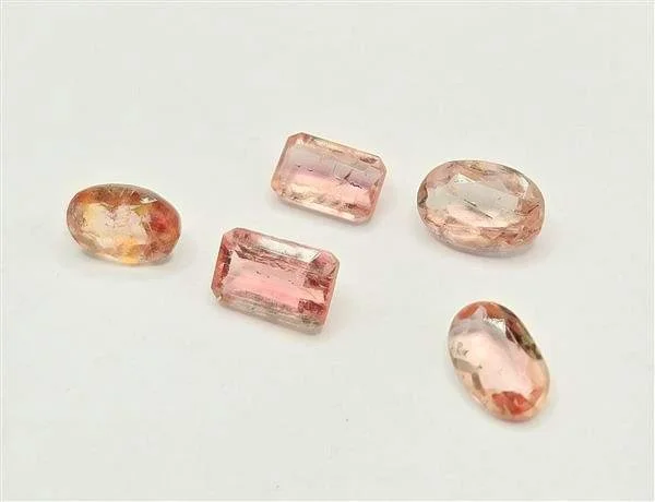 Imperial Topaz Lot 2.79 carats ( Ouro Preto, Brazil )
