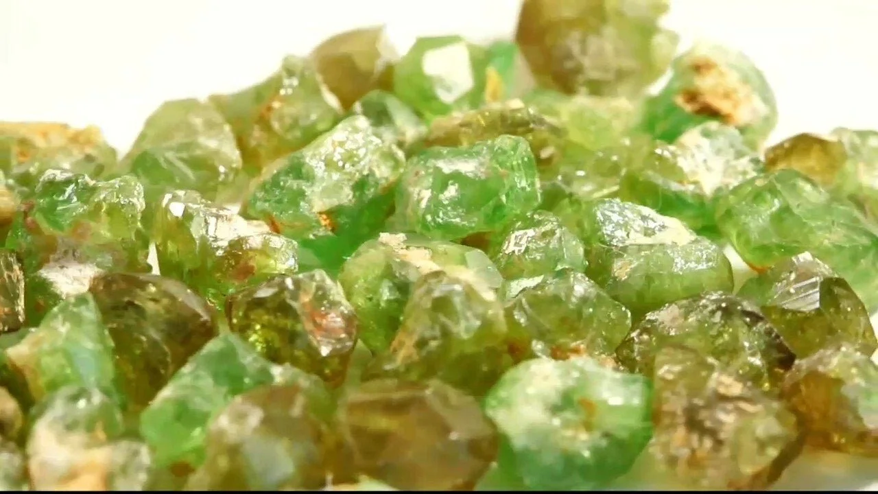 Facetting Rough Demantoid Garnet
