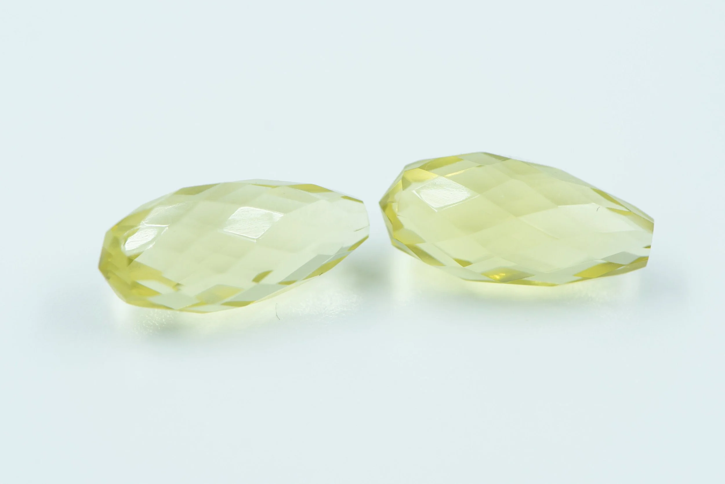 Lemon Quartz Pair 20.75 carats Certified Natural Gem (Gemmological Certificate)